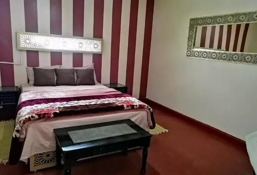 Hotelli Villa Darga Rouge