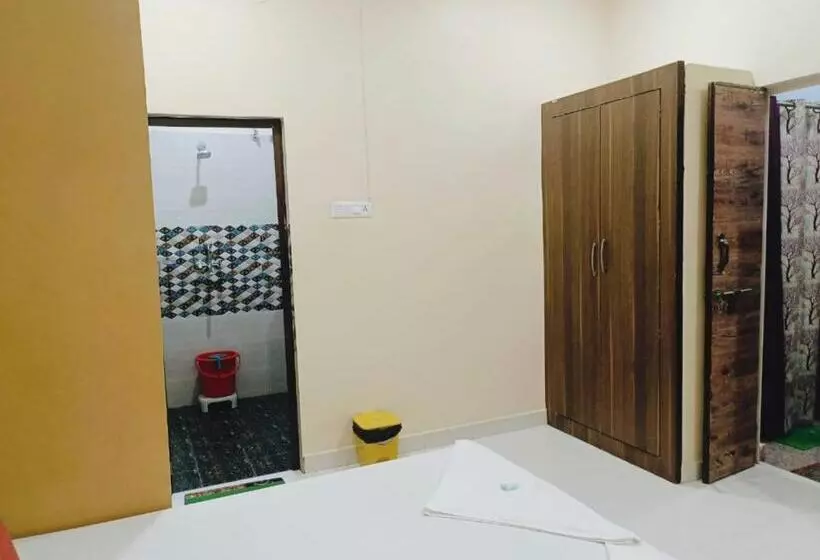 پانسیون Lotus Paying Guest House