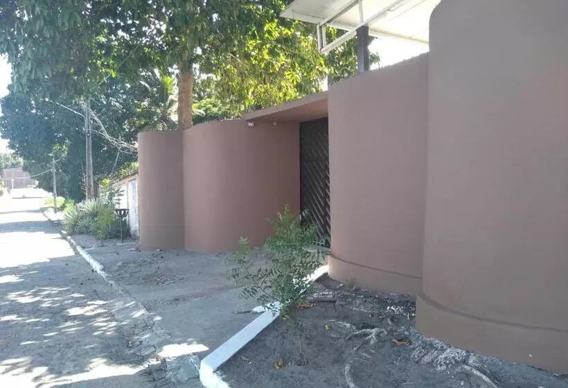 Retkeilymaja Pousada Santa Tereza