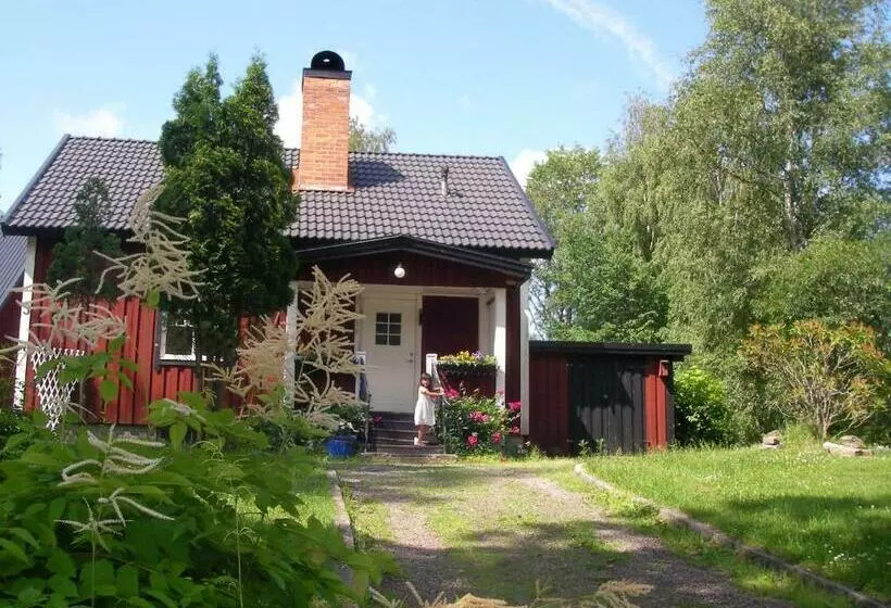 Retkeilymaja Wilderness Cottage
