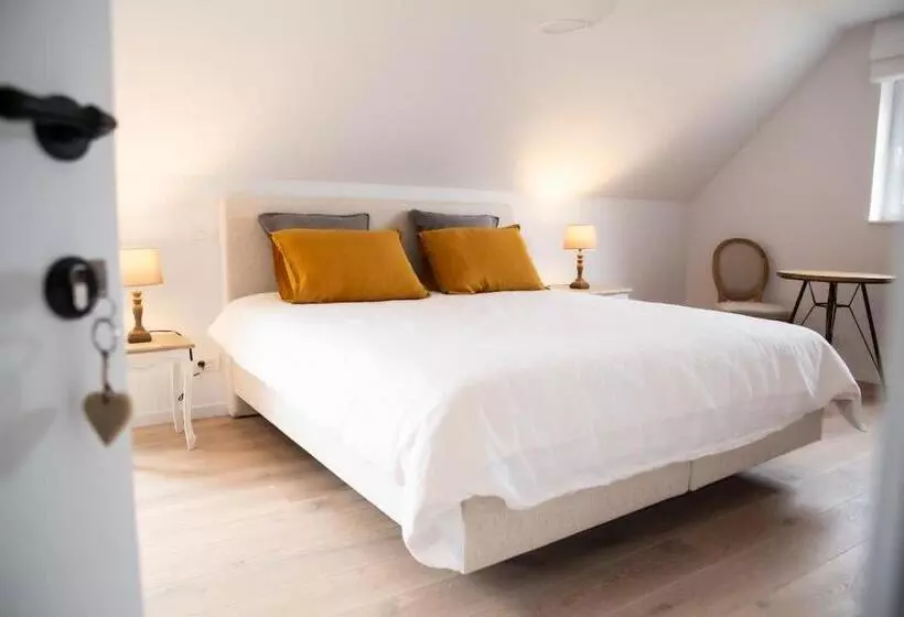 Aamiaismajoitus (B&B) A Coque Line