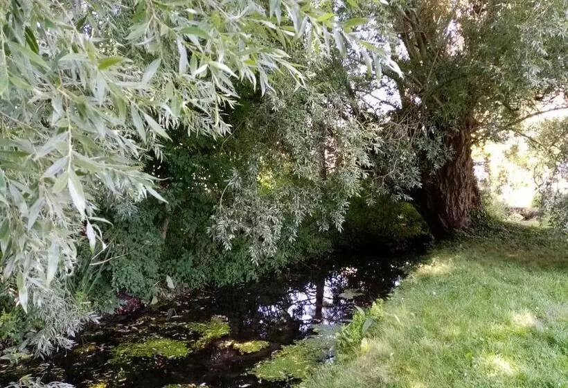 Aamiaismajoitus (B&B) Moulin De Giboudet Chambres D Hôtes