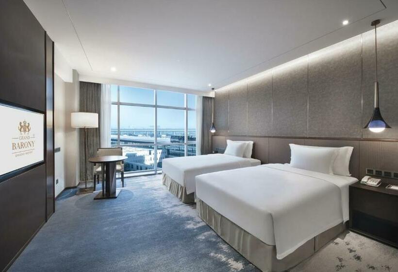 酒店 Grand Barony Qingdao Airport