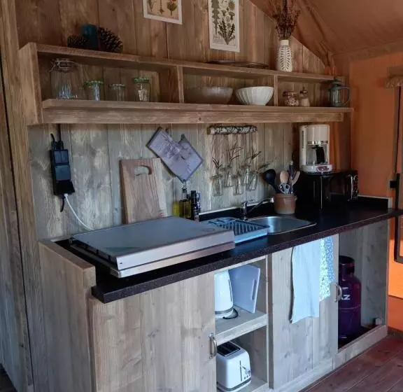 ホテル Gîte Et Lodges Du Hitton