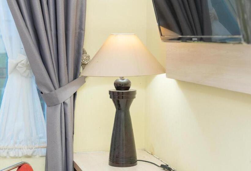 בית מלון כפרי Reddoorz Syariah Near Lapangan Dwiwarna Barabai