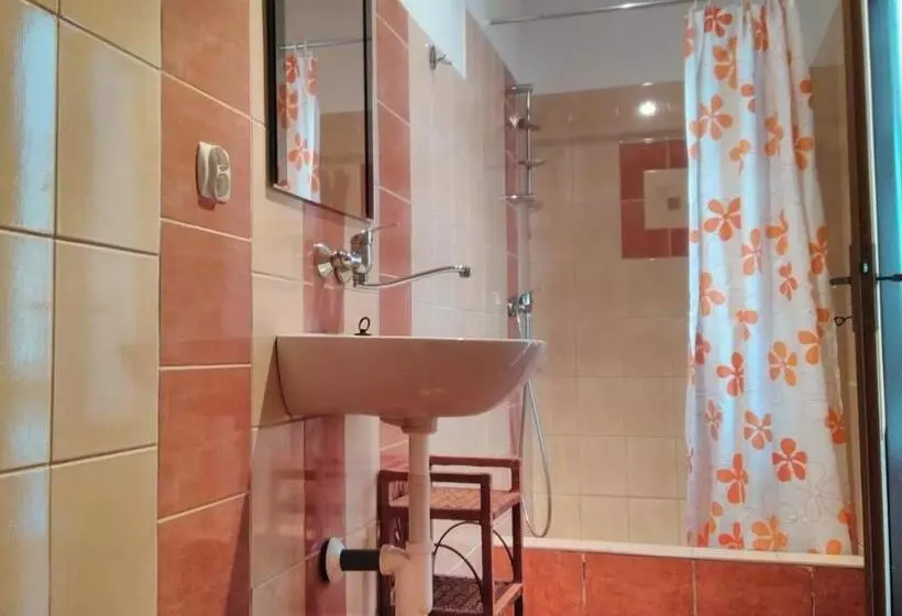 Majatalo Guest House Kovalik