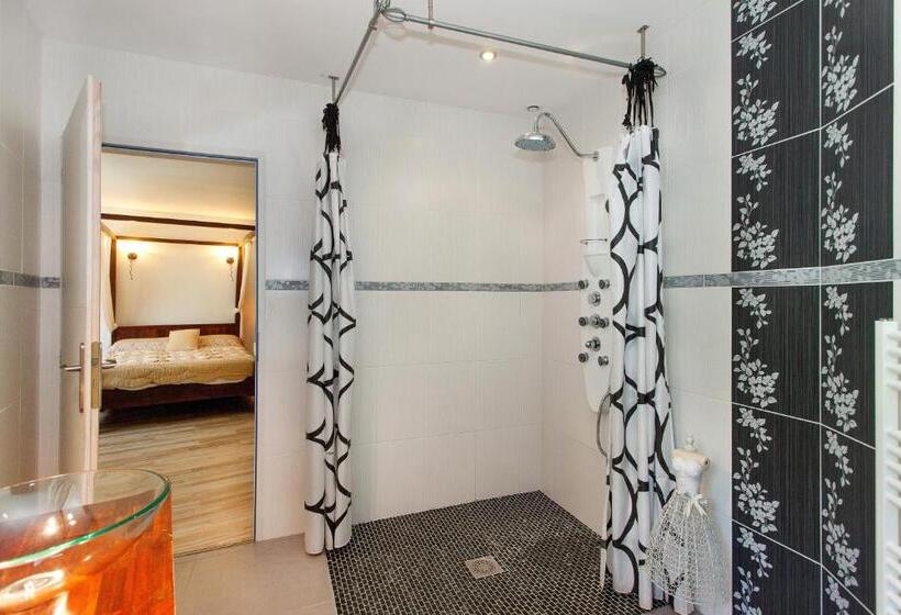 بنسيون Le Domaine De Charline De 1 à 35 Personnes