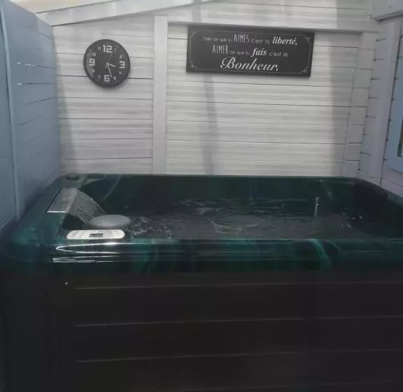 ペンション Le Domaine De Charline De 1 à 35 Personnes