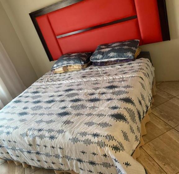 Пансион Sapzres At Taung