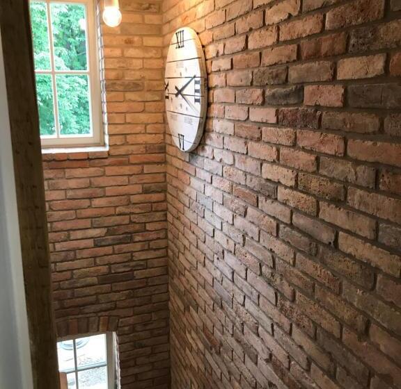 ペンション Vinný Tunel