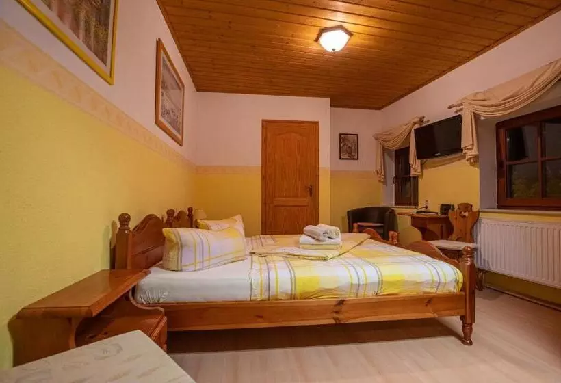 Pension Und Gaststätte Zur Knappenschänke