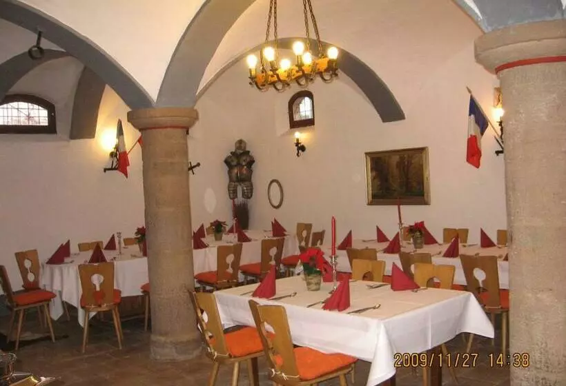 Retkeilymaja Alte Poststation Goldener Hirsch