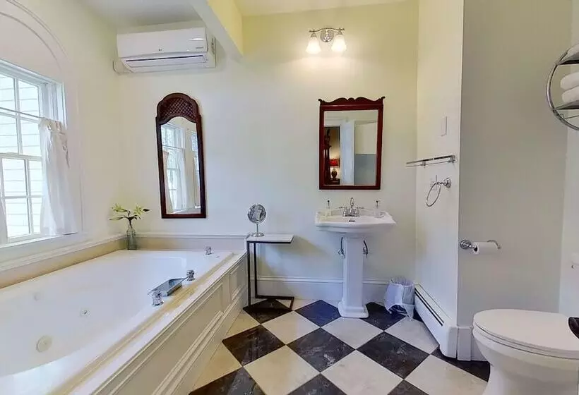 Retkeilymaja John Joseph Inn