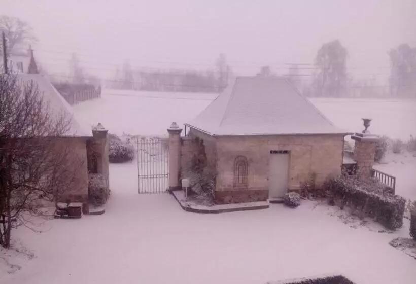 ベッドアンドブレックファースト Charme D Antan