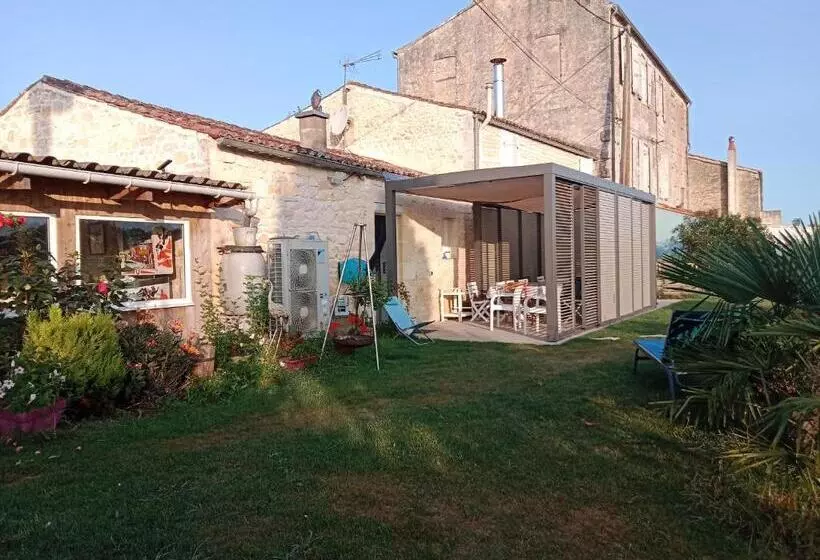 Aamiaismajoitus (B&B) Le Logis Du Bouil