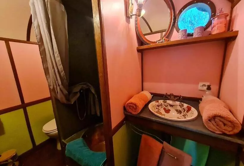 Aamiaismajoitus (B&B) Roulotte D Aquitaine