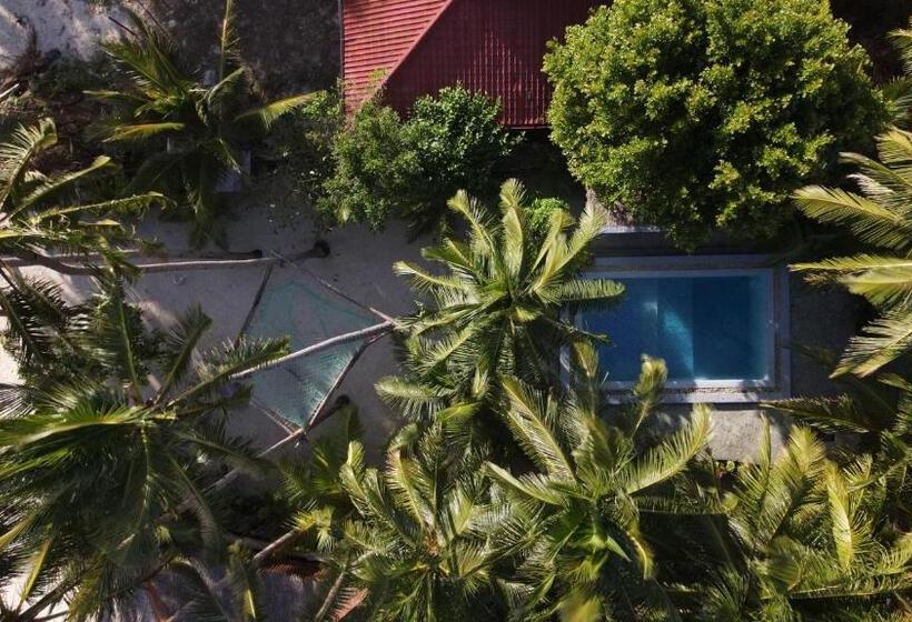 Hotel Apo Diver Beach Resort