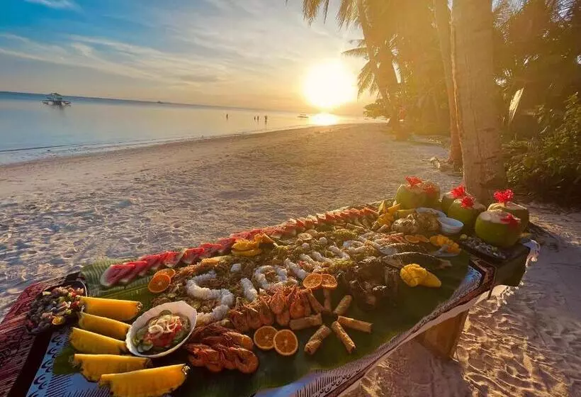 Hotelli Apo Diver Beach Resort