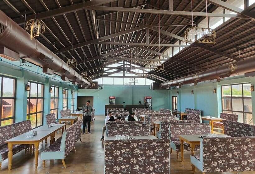 酒店 Nirvana Resort And Restaurant