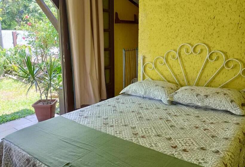 Pensão Hibisco Rosa Aluguéis