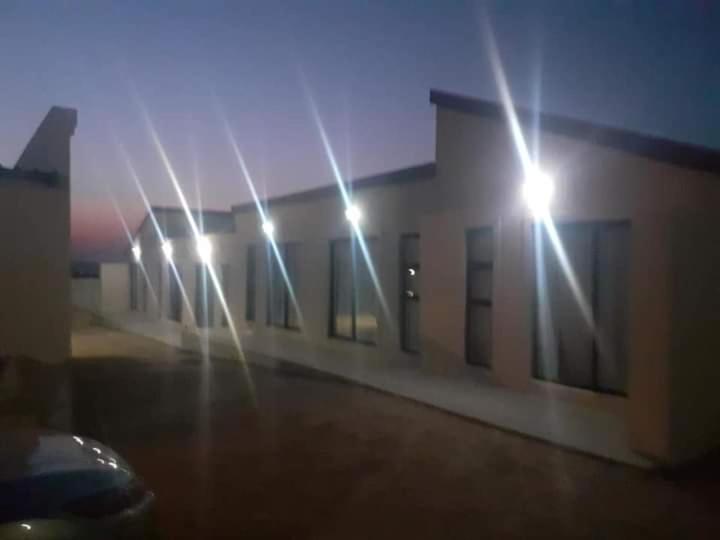 פנסיון Lesiba Guesthouse