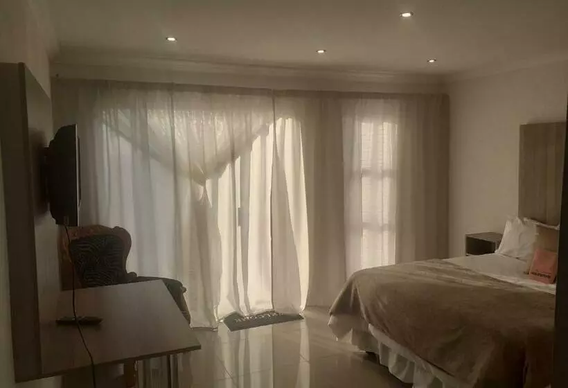 Majatalo Lesiba Guesthouse