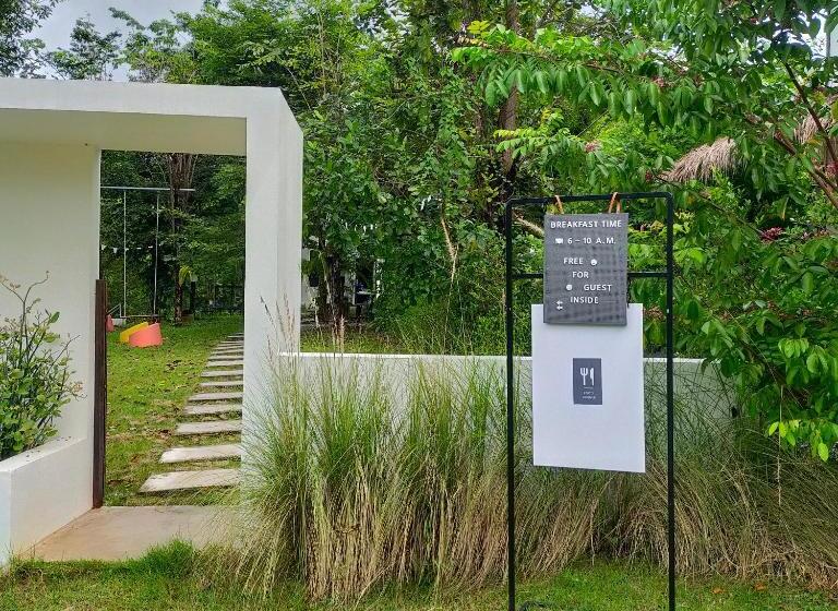 פנסיון Smile Box Coffee & Resort