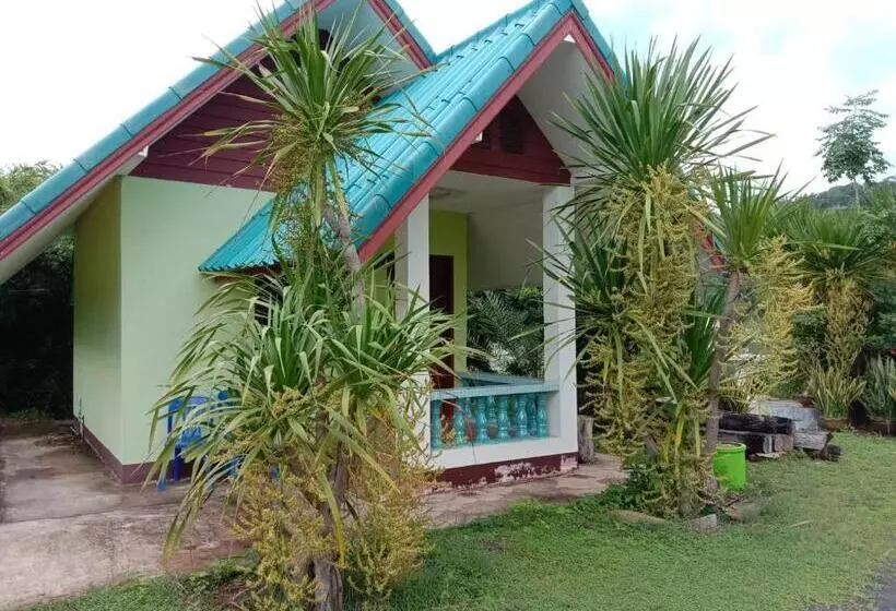 Lomakeskus บ้านภูเคียงน้ำรีสอร์ท ที่พักใกล้วัดเรืองแสง