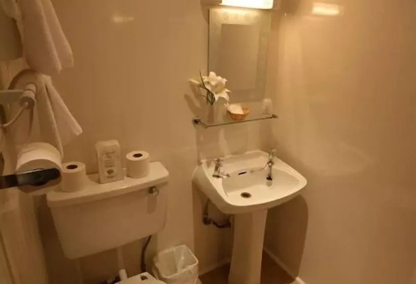 민박 The Blenheim Mount