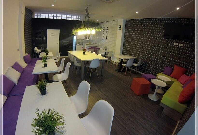 Chameleon Youth Hostel Alicante