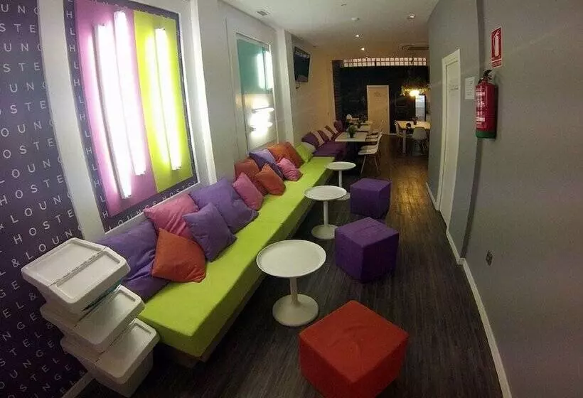 Chameleon Youth Hostel Alicante