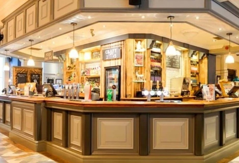 فندق Brentwood Inn By Greene King Inns