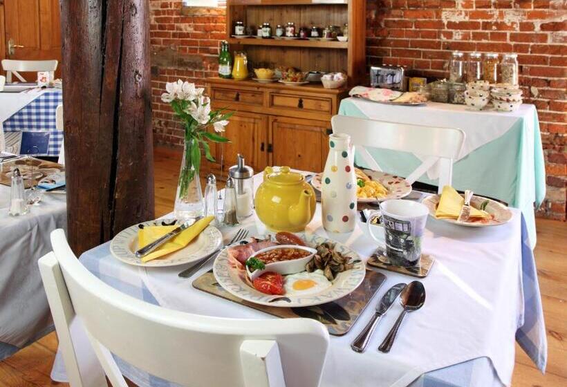 בית מלון כפרי Dairy Barns