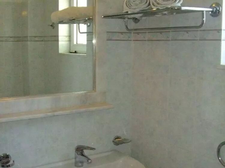 בית מלון כפרי Millenium Studios