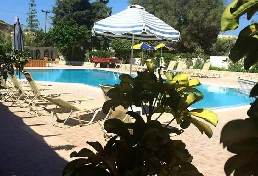 בית מלון כפרי Millenium Studios