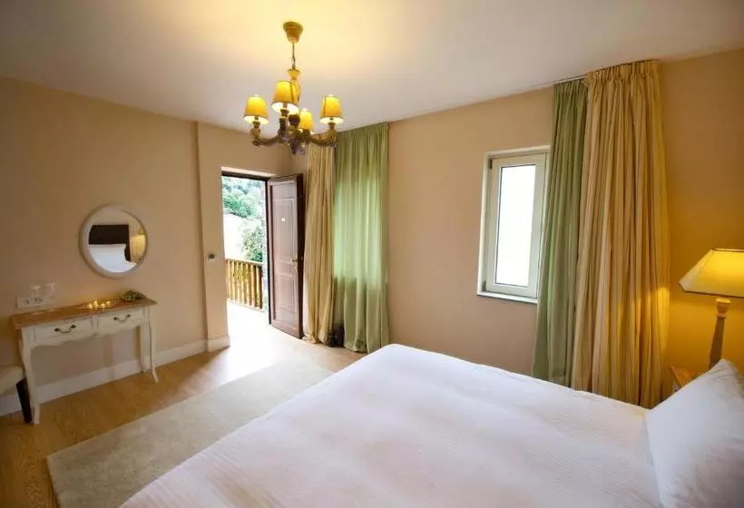 Отель Mir Boutique