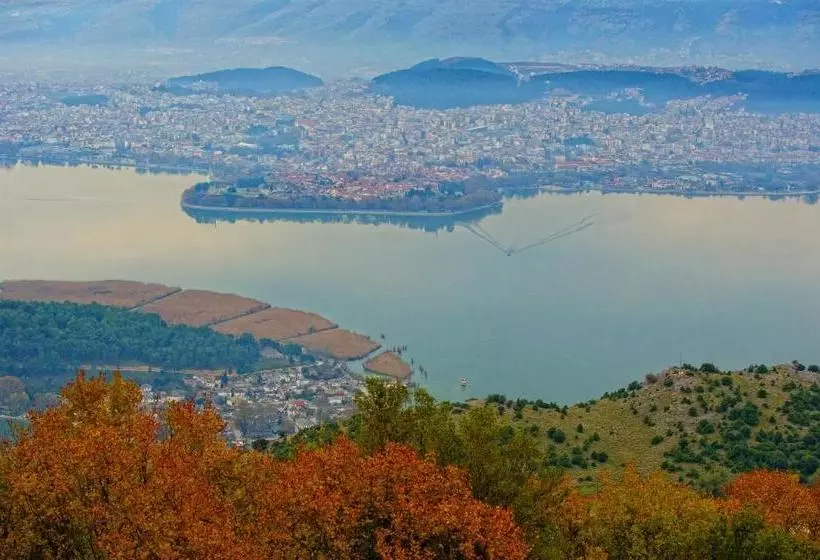 Отель Mir Boutique