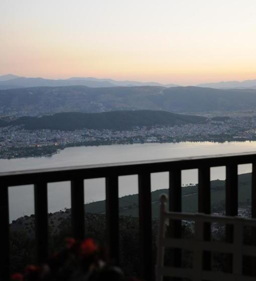 בית מלון כפרי Mir Boutique