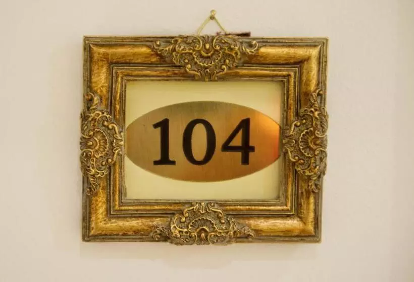 Отель Mir Boutique