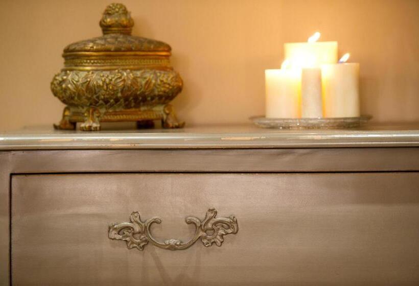 בית מלון כפרי Mir Boutique