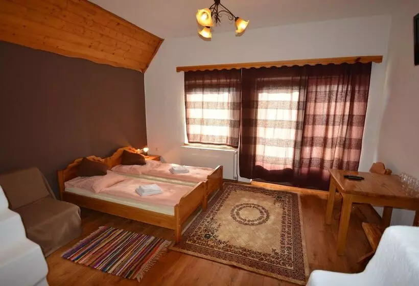 Hotel Pansion Winnetou