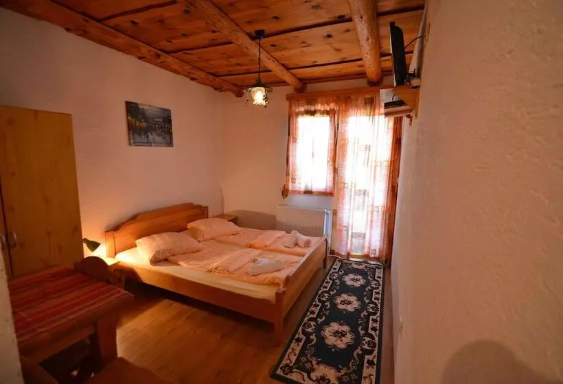 Hotel Pansion Winnetou