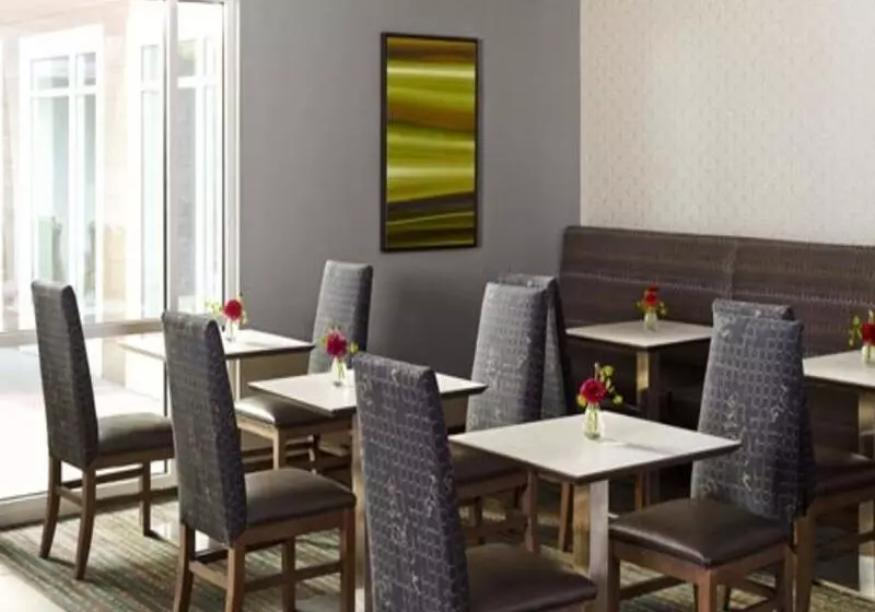 בית מלון כפרי Residence Inn By Marriott Sarajevo