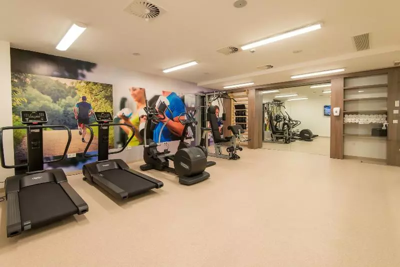 בית מלון כפרי Residence Inn By Marriott Sarajevo