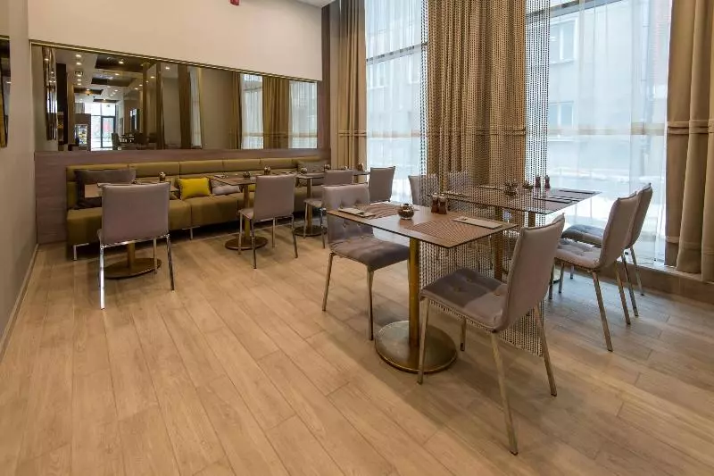 בית מלון כפרי Residence Inn By Marriott Sarajevo