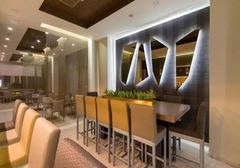 בית מלון כפרי Residence Inn By Marriott Sarajevo