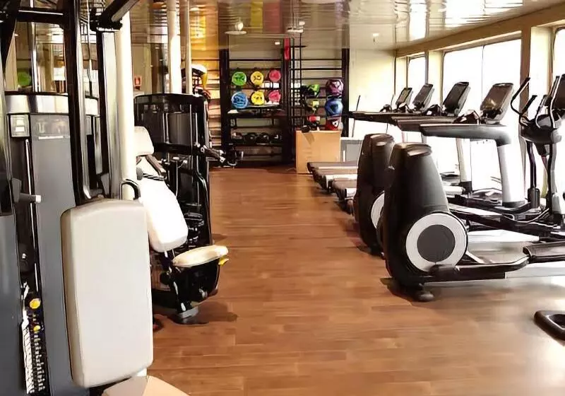 هتل Sunborn Gibraltar