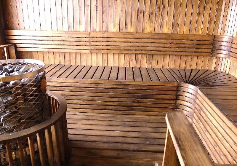 هتل Sunborn Gibraltar