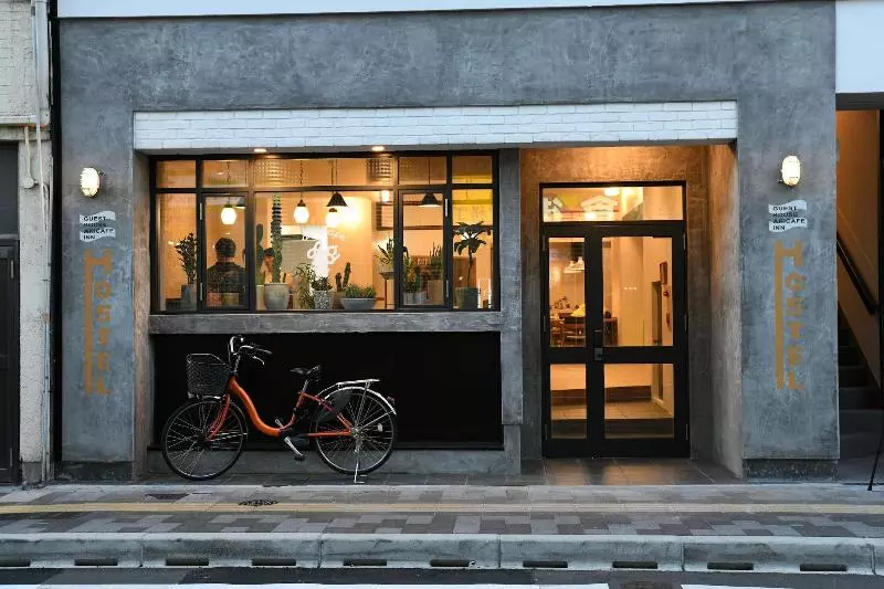 Пансион Guesthouse Akicafe Inn