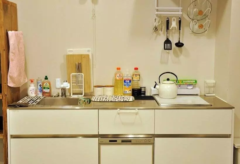 Пансион Guesthouse Akicafe Inn